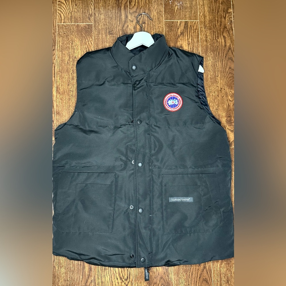 Canada goose jacket Size: XL BRAND NEW LIQUIDATION